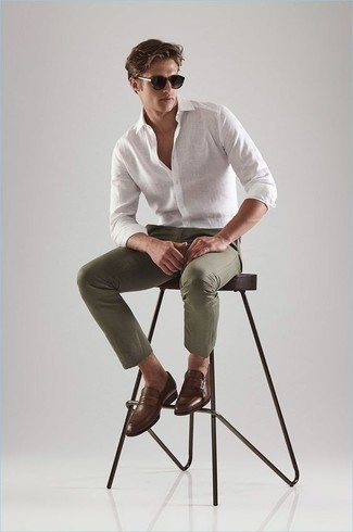 Weißes Leinen Langarmhemd kombinieren – 190 Herren Outfits