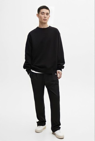 Welche niedrige Sneakers mit weißen Langarmshirt zu tragen – 94 Frühling Herren Outfits