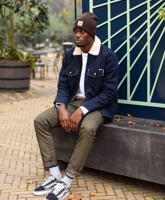 Welche niedrige Sneakers mit weißen Langarmshirt zu tragen – 280 Herren Outfits
