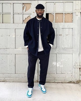Welche niedrige Sneakers mit weißen Langarmshirt zu tragen – 94 Frühling Herren Outfits