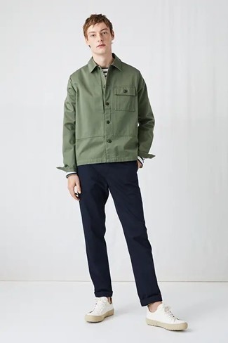 Welche niedrige Sneakers mit weißen Langarmshirt zu tragen – 94 Frühling Herren Outfits