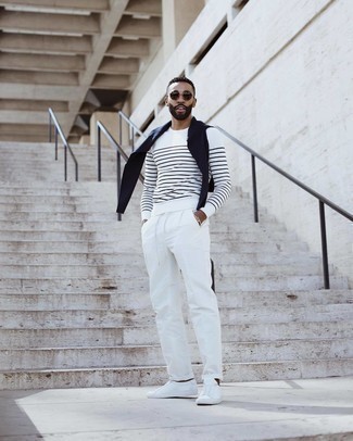 Welche niedrige Sneakers mit weißen Langarmshirt zu tragen – 94 Frühling Herren Outfits
