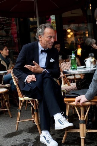 Welche Businesshemden mit weißer niedriger Sneakers zu tragen – 131 Elegante Herren Outfits