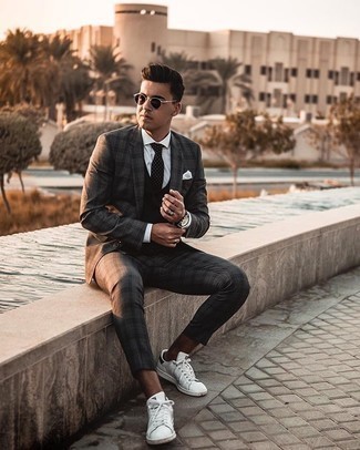 Welche Businesshemden mit weißer niedriger Sneakers zu tragen – 131 Elegante Herren Outfits
