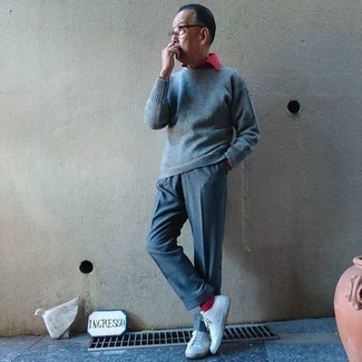 60 Jährige: Welche Businesshemden mit weißer niedriger Sneakers zu tragen – 28 Herren Outfits