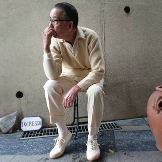 60 Jährige: Welche Businesshemden mit weißer niedriger Sneakers zu tragen – 28 Herren Outfits