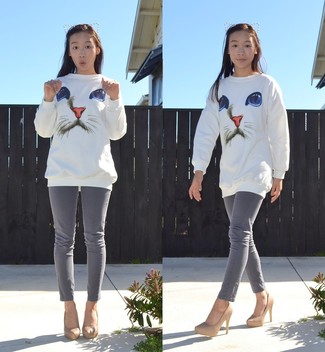 Welche Pumps mit weißen Oversize Pullovers zu tragen – 15 Damen Outfits
