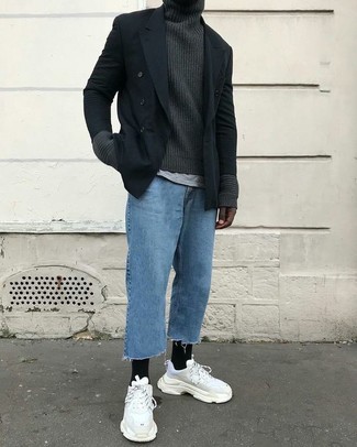 Weiße Wildleder Sportschuhe kombinieren – 4 Herren Outfits