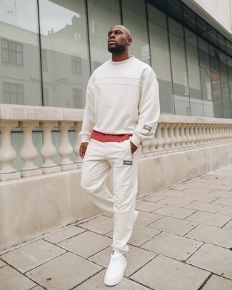 Weiße Jogginghose kombinieren – 25 Casual Frühling Herren Outfits