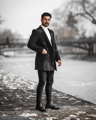 Wie weißen Rollkragenpullover mit schwarzer enger Jeans zu kombinieren – 34 Herren Outfits