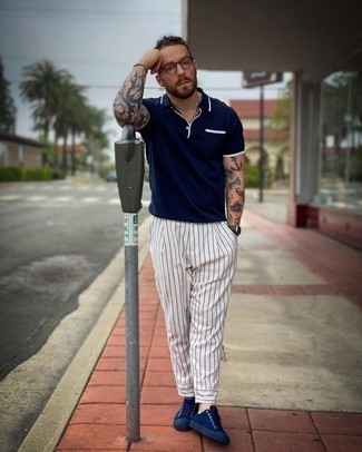 Weiße vertikal gestreifte Chinohose kombinieren – 89 Herren Outfits
