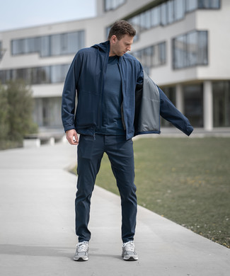 30 Jährige: Wie Windjacke mit Sportschuhe zu kombinieren – 115 Herren Outfits