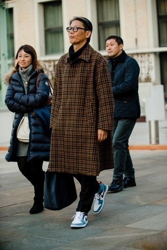 50 Jährige: Wollpullover kombinieren – 7 Casual Herbst Herren Outfits