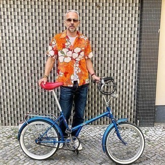 Gelbes Kurzarmhemd mit Blumenmuster kombinieren – 20 Herren Outfits