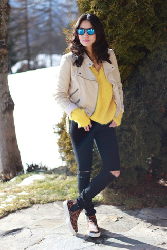 Gelben Oversize Pullover kombinieren – 18 Damen Outfits