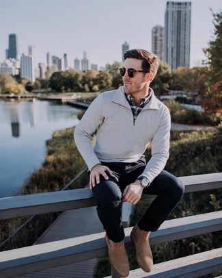 Wie Pullover mit einem Reißverschluss am Kragen mit Chinohose zu kombinieren – 152 Herren Outfits