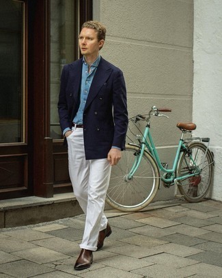 Zweireiher-Sakko kombinieren – 500+ Herren Outfits: Paaren Sie ein Zweireiher-Sakko mit weißen Jeans für Ihren Bürojob. Putzen Sie Ihr Outfit mit dunkelbraunen Chelsea Boots aus Leder.