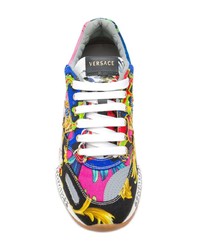 mehrfarbige bedruckte niedrige Sneakers von Versace