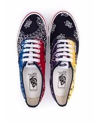 mehrfarbige bedruckte Segeltuch niedrige Sneakers von Vans