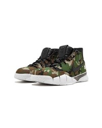 mehrfarbige Camouflage hohe Sneakers von Nike