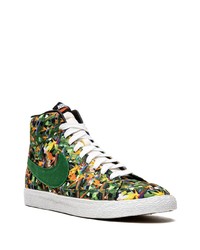 mehrfarbige hohe Sneakers aus Segeltuch mit Blumenmuster von Nike