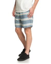 mehrfarbige horizontal gestreifte Shorts von Quiksilver