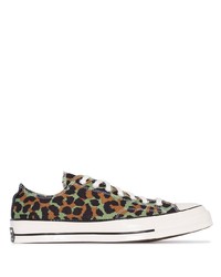 mehrfarbige Segeltuch niedrige Sneakers mit Leopardenmuster