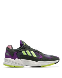 mehrfarbige Sportschuhe von adidas