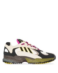 mehrfarbige Sportschuhe von adidas