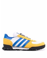 mehrfarbige Sportschuhe von adidas