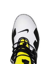 mehrfarbige Sportschuhe von Nike