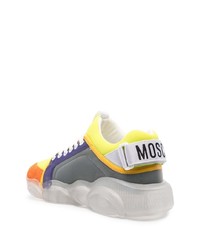 mehrfarbige Sportschuhe von Moschino