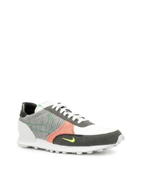 mehrfarbige Sportschuhe von Nike