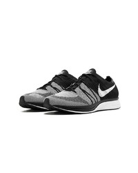 mehrfarbige Sportschuhe von Nike