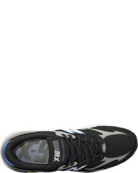 mehrfarbige Sportschuhe von New Balance