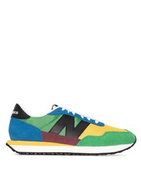 mehrfarbige Sportschuhe von New Balance