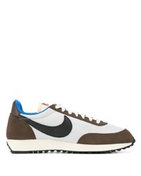 mehrfarbige Sportschuhe von Nike