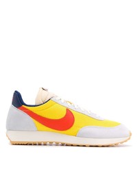 mehrfarbige Sportschuhe von Nike