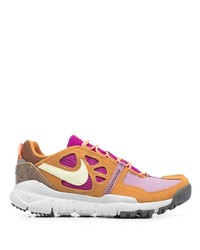 mehrfarbige Sportschuhe von Nike