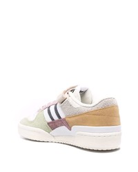 mehrfarbige Wildleder niedrige Sneakers von adidas