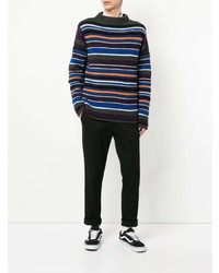 mehrfarbiger horizontal gestreifter Pullover mit einem Rundhalsausschnitt von Coohem