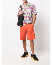 mehrfarbiges bedrucktes T-Shirt mit einem Rundhalsausschnitt von Moschino