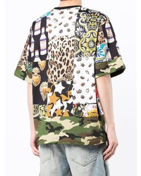 mehrfarbiges bedrucktes T-Shirt mit einem V-Ausschnitt von Dolce & Gabbana