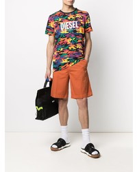 mehrfarbiges Camouflage T-Shirt mit einem Rundhalsausschnitt von Diesel