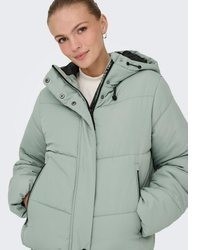 mintgrüne Daunenjacke von Only