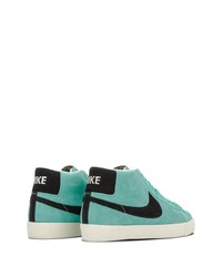 mintgrüne hohe Sneakers aus Wildleder von Nike