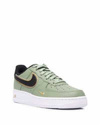 mintgrüne Leder niedrige Sneakers von Nike