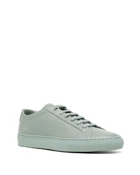 mintgrüne Leder niedrige Sneakers von Common Projects