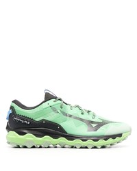 mintgrüne niedrige Sneakers von Mizuno