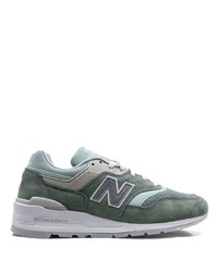 mintgrüne niedrige Sneakers von New Balance
